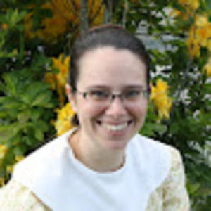 Meet your Posher, Deena